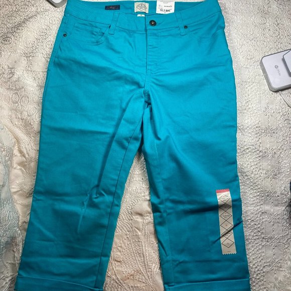 St. John's Bay Womens Turquoise Jean Capri Straight Fit - Picture 3 of 5